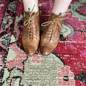 Latigo booties. Lace up. Cut out pattern. Size 6.